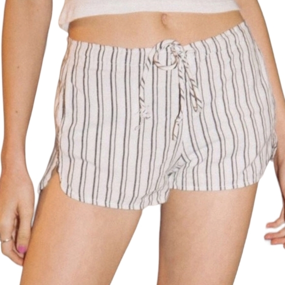 Brandy Melville Pants - Brandy Melville Shorts  Blue White Striped Linen Cotton Women's One Size